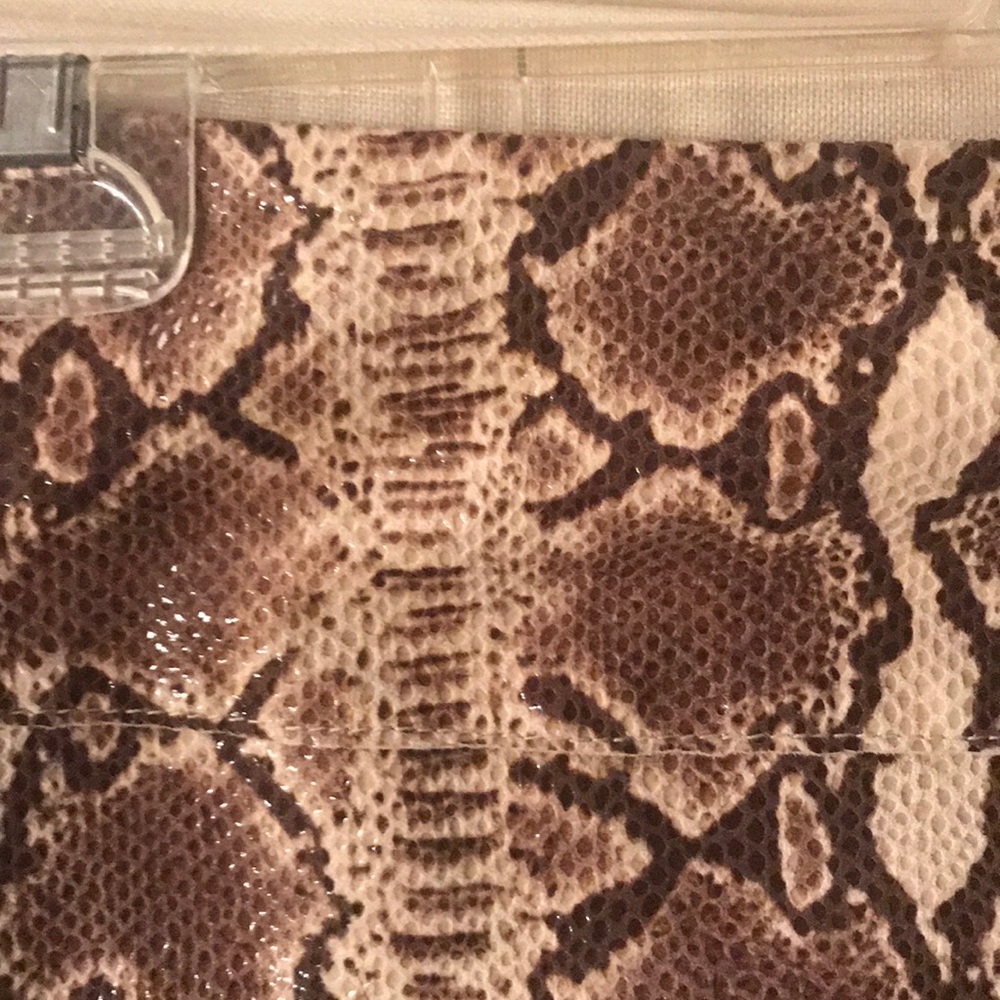 Leather python print suit - Picture 11 of 13